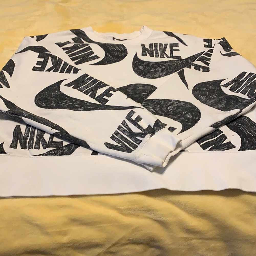 Crop sweatshirt